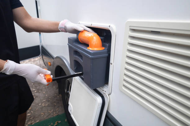 Portable Toilet Options We Offer in Combee Settlement, FL