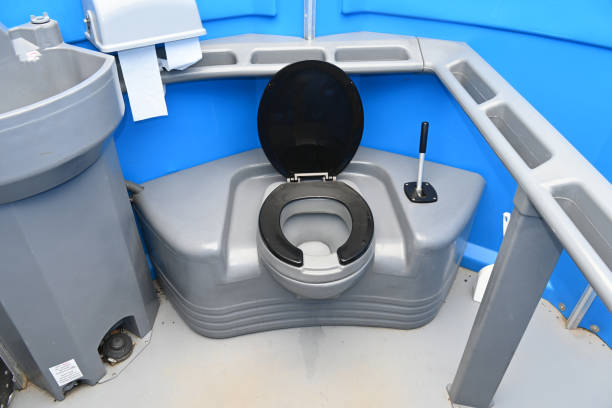 Best Luxury portable toilet rental  in Combee Settlement, FL